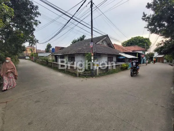 image TANAH HOOK DI KUKUSAN DEPOK,DEKAT DENGAN 3 TOL (1)
