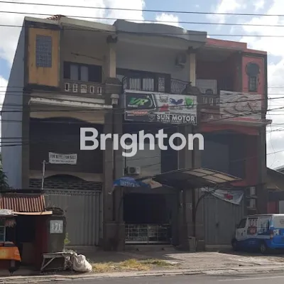 image RUKO 3 LANTAI LUAS DAN LENGKAP DENGAN GUDANG (2)