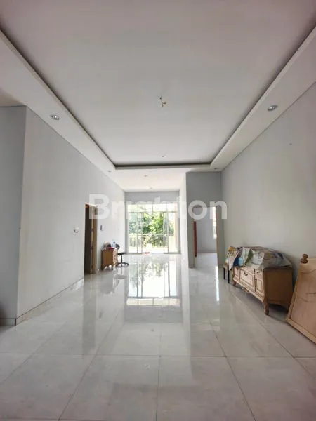 image RUMAH 2 LANTAI DHARMAHUSADA PERMAI SURABAYA, RUMAH DI KAWASAN PREMIUM SURABAYA TIMUR. DEKAT DENGAN GALAXY MALL, KAMPUS C UNAIR DAN. RS MITRA KELUARGA KENJERAN (8)