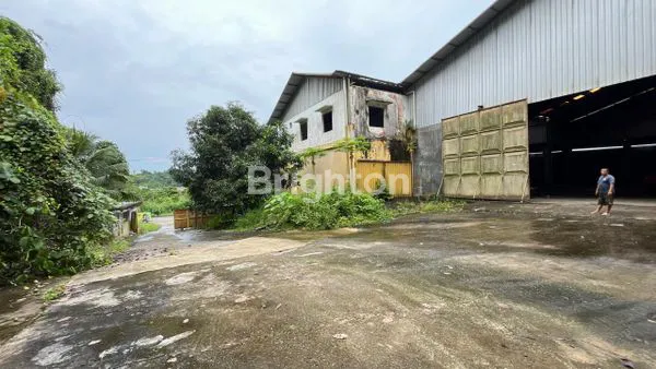 image GUDANG BESAR DI PINGGIR JALAN POROS (4)