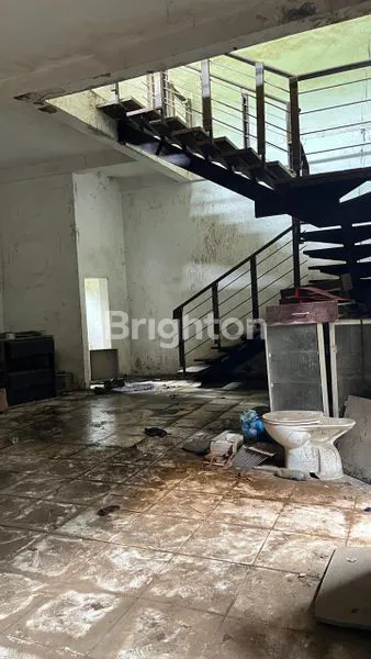 image GUDANG BESAR DI PINGGIR JALAN POROS (6)