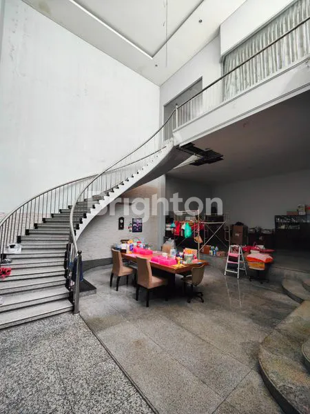 image RUMAH KOKOH 2 LANTAI DHARMAHUSADA PERMAI SELANGKAH KE RAYA MERR DAN GALAXY MALL (2)