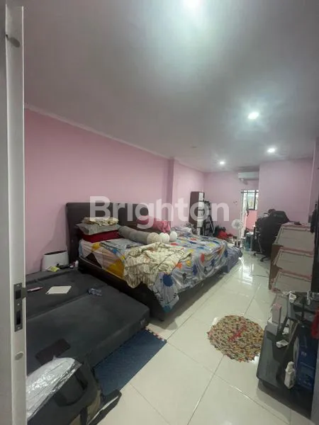 image RUMAH 3LANTAI SIAP HUNI JELAMBAR GROGOL PETAMBURAN JAKARTA BARAT  (7)