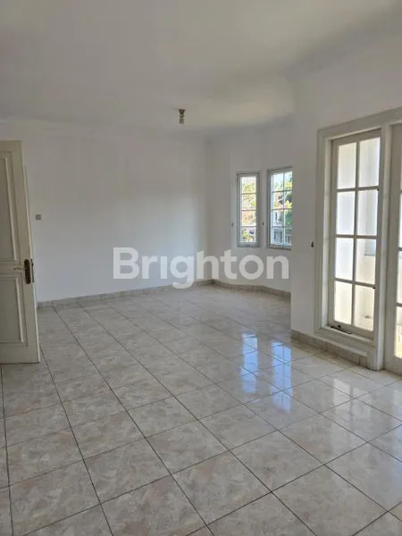 image DIJUAL RUMAH SIAP HUNI DI KOTA WISATA CIBUBUR (8)