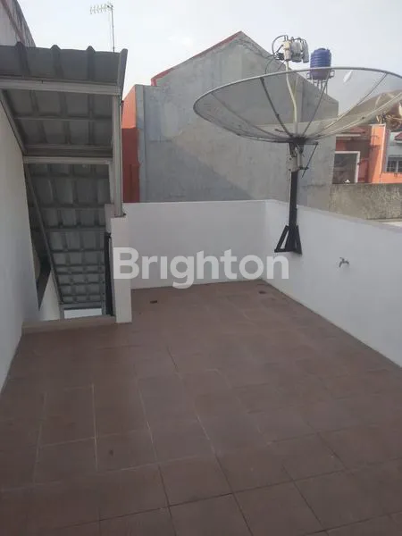 image DIJUAL RUMAH SIAP HUNI DI KOTA WISATA CIBUBUR (7)