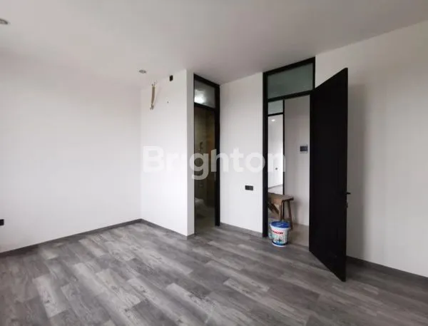 image HUNIAN BARU 2 LANTAI NEW GRESS MINIMALIS MODERN*PONDOK TJANDRA* (7)