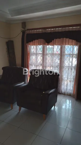 image RUMAH HOOK LUAS DI JUAL CEPAT DI PERMATA HIJAU PERMAI BEKASI UTARA (5)