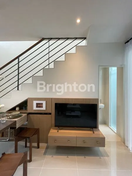 image RUMAH MEWAH TENGAH KOTA SURABAYA HARGA 900JTAN (4)