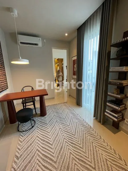 image RUMAH MEWAH TENGAH KOTA SURABAYA HARGA 900JTAN (8)