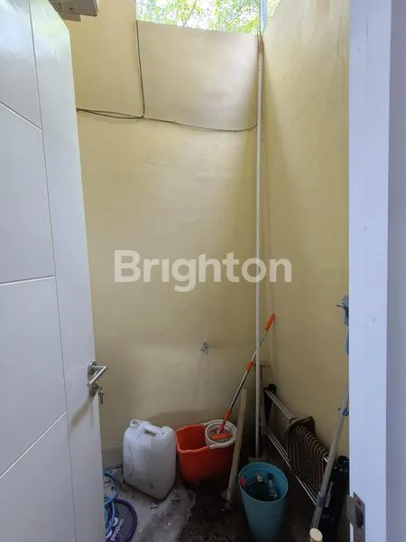 image RUMAH LOKASI TIDAK JAUH DARI JALAN RAYA GELAM CANDI (8)