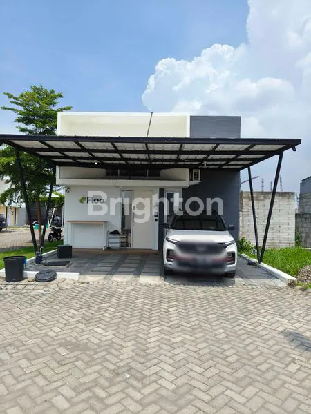 image RUMAH LOKASI TIDAK JAUH DARI JALAN RAYA GELAM CANDI (1)