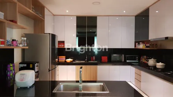 image RUMAH GOLFLAKE RESIDENCE HOOK 3,5LANTAI FULL FURNIS CENGKARENG JAKARTA BARAT (3)