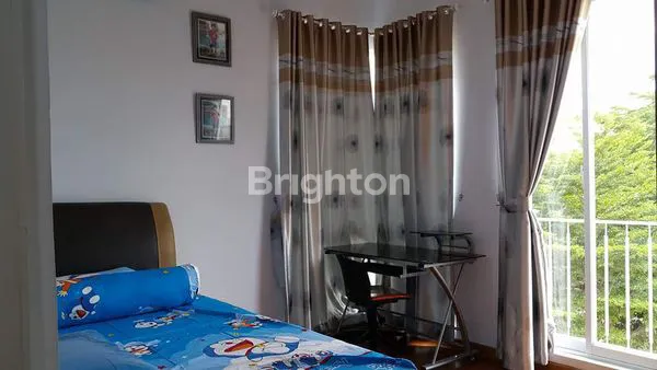 image RUMAH GOLFLAKE RESIDENCE HOOK 3,5LANTAI FULL FURNIS CENGKARENG JAKARTA BARAT (6)