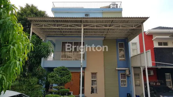 image RUMAH GOLFLAKE RESIDENCE HOOK 3,5LANTAI FULL FURNIS CENGKARENG JAKARTA BARAT (1)