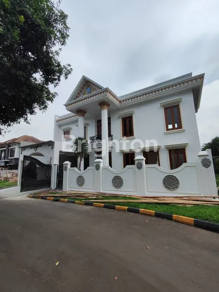 image RUMAH SULTAN DI PUSPITA LOKA BSD (1)