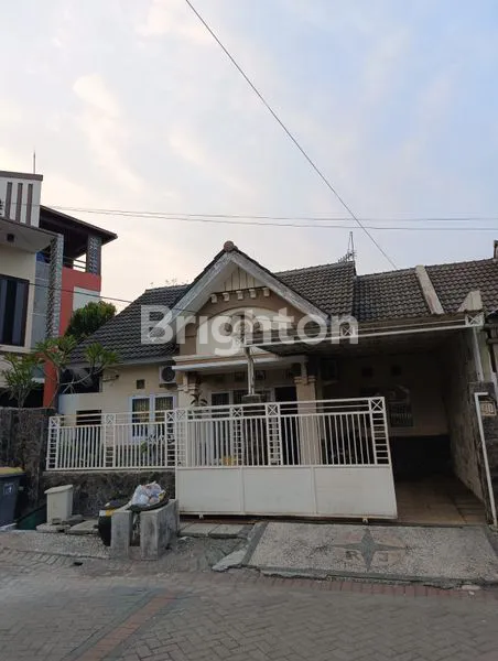 image RUMAH DELTA SARI SIAP HUNI DEKAT TOLL WARU DAN DEKAT ACCES JLN KE AHMAD YANI WARU SIDOARJO DEKAT MALL CITO DAN ROYAL PLAZA (1)