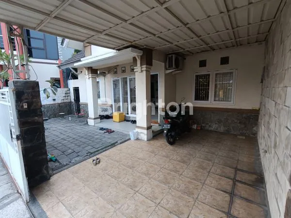 image RUMAH DELTA SARI SIAP HUNI DEKAT TOLL WARU DAN DEKAT ACCES JLN KE AHMAD YANI WARU SIDOARJO DEKAT MALL CITO DAN ROYAL PLAZA (4)