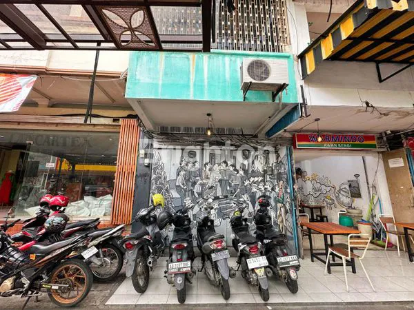 image RUKO AREA RAMAI SOLO DI GATOT SUBROTO SINGOSAREN SERENGAN (2)