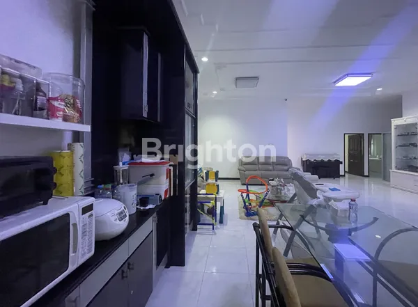 image RUMAH DHARMAHUSADA INDAH UTARA SANGAT TERAWAT BAGUS ONE GATE SYSTEM SURABAYA TIMUR (4)