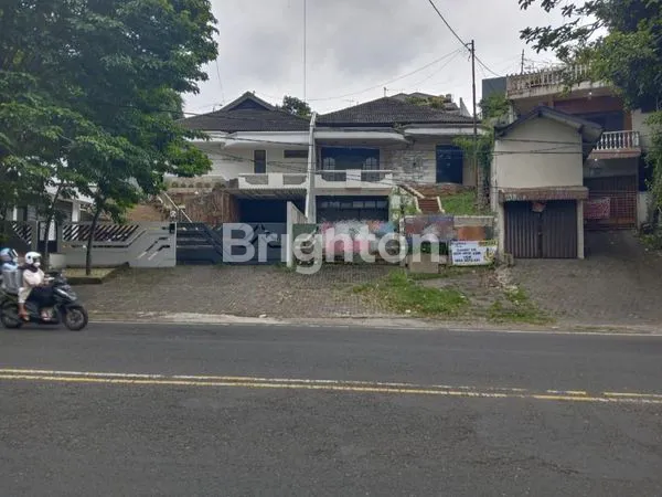 image S PARMAN RUMAH TENGAH KOTA DI JALAN PROTOKOL KAWASAN PREMIUM GAJAH MUNGKUR SEMARANG ATAS (2)