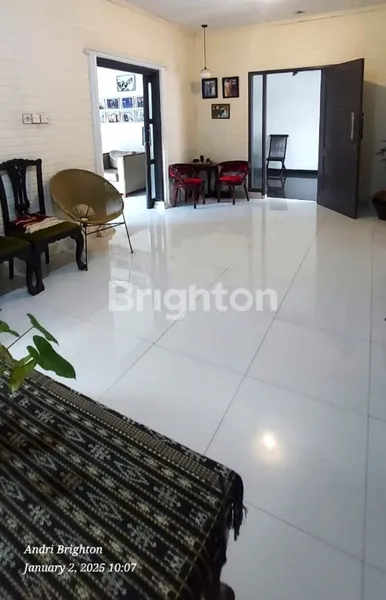 image DI JUAL RUMAH STRATEGIS DI CAWANG ROW DEPAN 3 MOBIL - JAKARTA TIMUR (3)