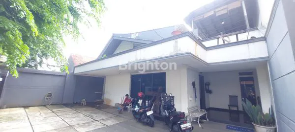 image DI JUAL RUMAH STRATEGIS DI CAWANG ROW DEPAN 3 MOBIL - JAKARTA TIMUR (5)