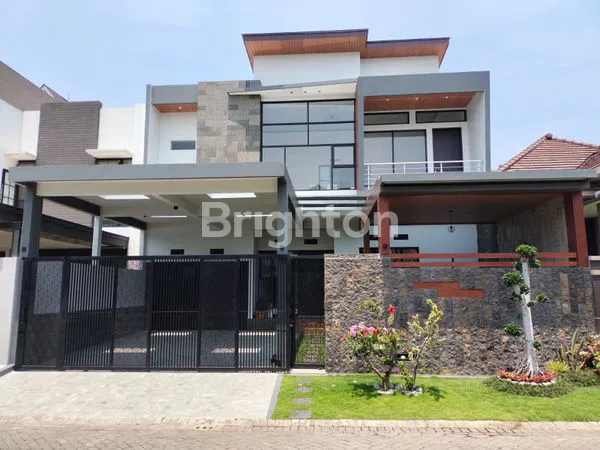 image RUMAH MEWAH MINIMALIS MODERN DI ARAYA GOLF MALANG  (1)