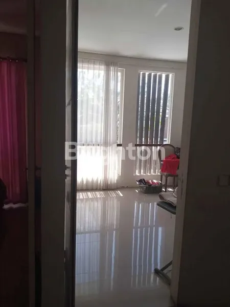 image  RUMAH CITRALAND GREENLAKE DEKAT KAMPUS UNESA, DEKAT PAKUWON MALL PTC (4)