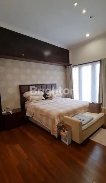 image RUMAH MODERN MINIMALIS 2 LANTAI DILINGKUNGAN NYAMAN ,  TERAWAT &  SIAP HUNI ARAYA II (5)