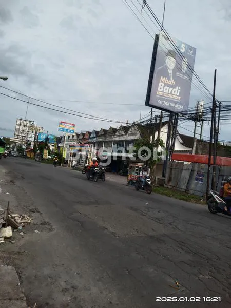 image TANAH SANGAT STRATEGIS DIPINGGIR JALAN UTAMA GODEAN KM 1 (3)
