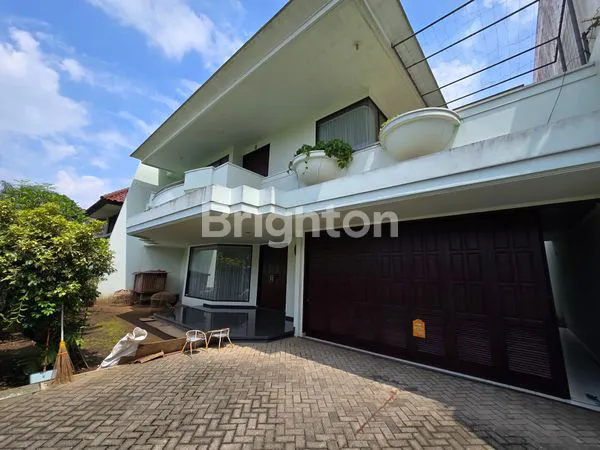 image RUMAH MEWAH SIAP HUNI ARAYA (1)