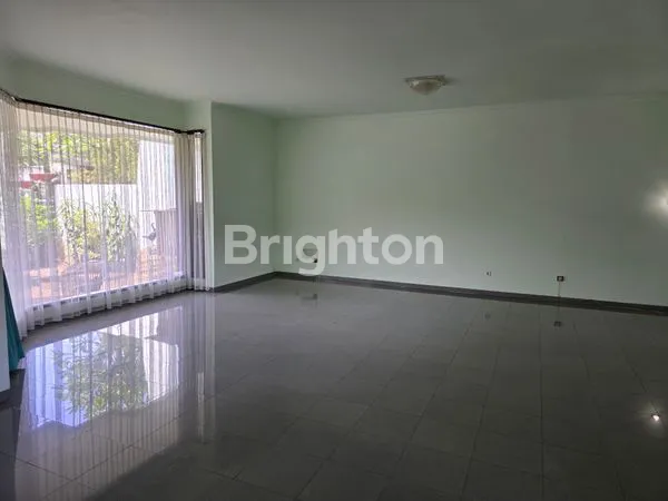 image RUMAH MEWAH SIAP HUNI ARAYA (2)