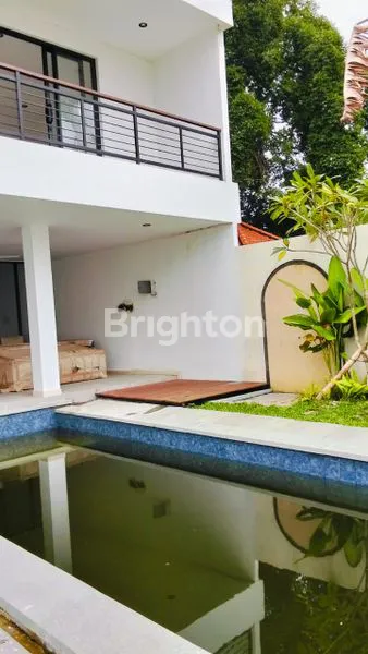 image LUXURY HOUSE WITH 3 BEDROOM IN SANUR (4)