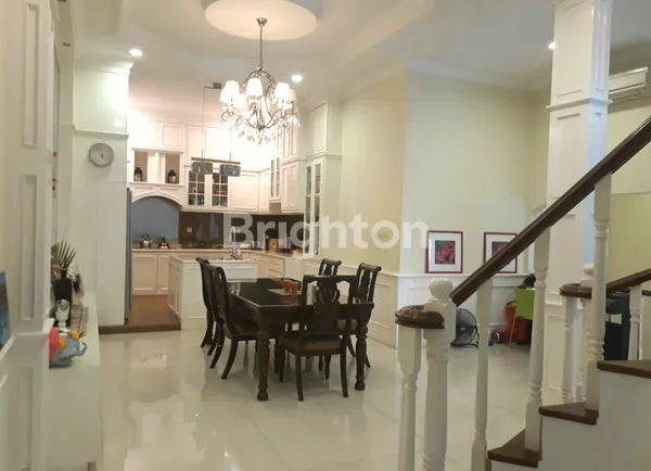 image RUMAH PIK MEWAH 3,5 LANTAI JAKARTA UTARA (2)