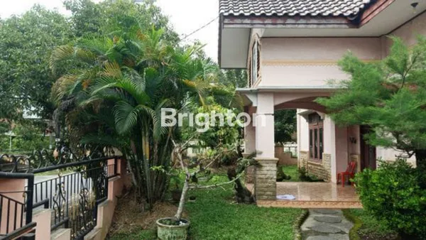 image RUMAH LUAS 2 LANTAI DI SEI BAHOROK MEDAN BARU SUMATERA UTARA (2)