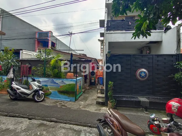 image RUMAH LAMA LOKASI STRATEGIS SELATAN JAKARTA GANDARIA UTARA (6)