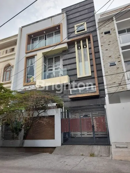 image RUMAH SPLIT LEVEL PLUIT KARANG JAKARTA (1)