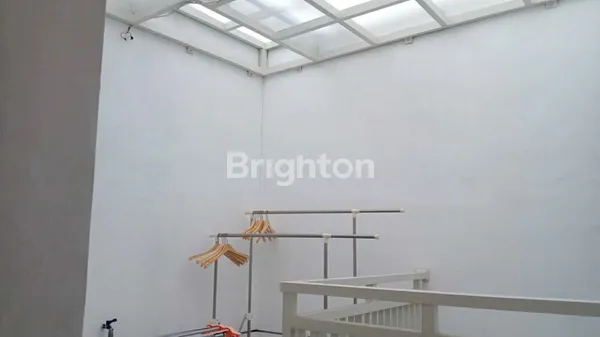 image RUMAH MANSION NINE DEKAT LAKARSANTRI, , DEKAT PAKUWON MALL, DEKAT MCD (8)