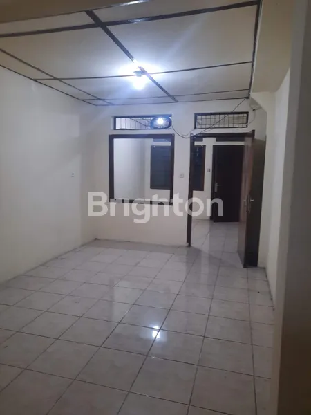 image RUMAH TUA LOKASI STRATEGIS DI RAWAMANGUN  (2)