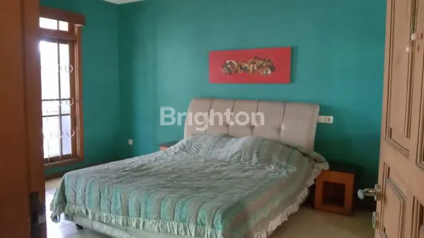 image RUMAH 2 LANTAI SIAP HUNI DI KAWASAN PERUMAHAN RUNGKUT SURABAYA TIMUR (6)