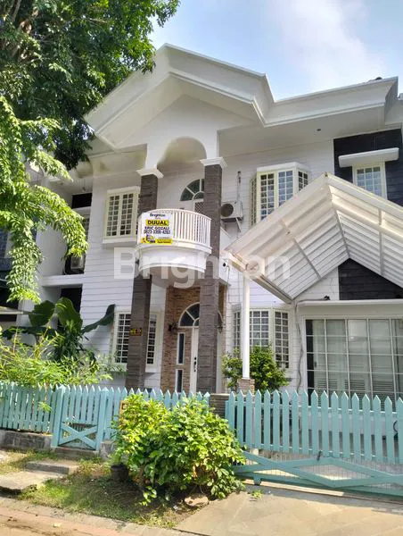 RUMAH 2 LANTAI MINIMALIS PAKUWON CITY