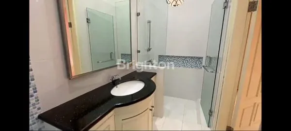 image DISEWAKAN RUMAH MEWAH CILANDAK (6)