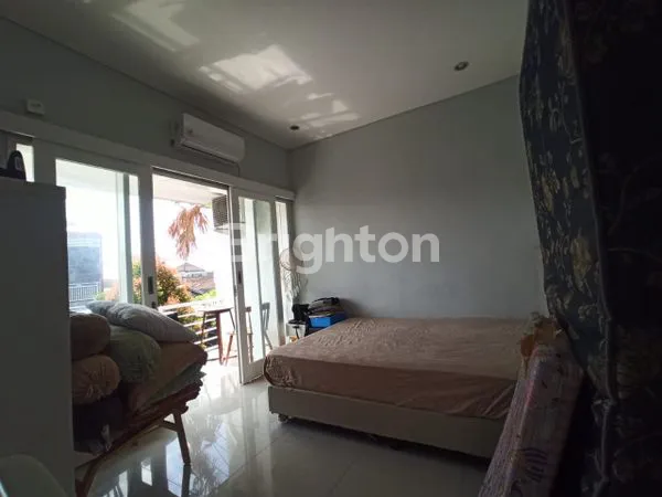 image RUMAH CANTIK 2 LANTAI 3 KAMAR TIDUR DENPASAR UTARA (4)