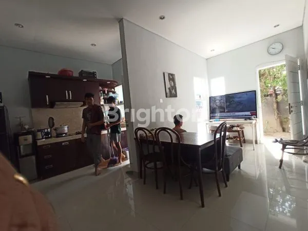 image RUMAH CANTIK 2 LANTAI 3 KAMAR TIDUR DENPASAR UTARA (7)