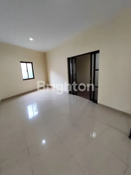 image RUMAH SERPONG PARK (4)