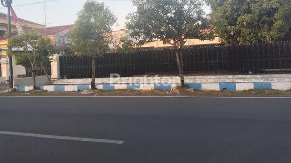 RUMAH SANGAT TERAWAT, 0 JALAN RAYA