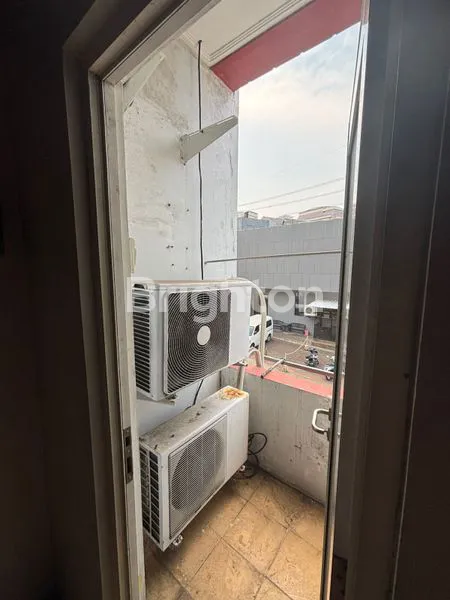 image RUKO 2 LT DI SEBERANG SEKOLAH PAHOA GADING SERPONG TANGERANG  (7)