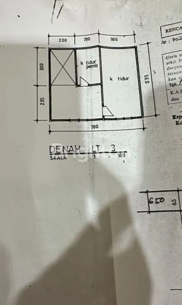 image DIJUAL RUMAH LAMA TAPI BAGUS, DI KALONGAN KECIL DI DEKAT PUSAT KOTA SURABAYA LAMA (6)