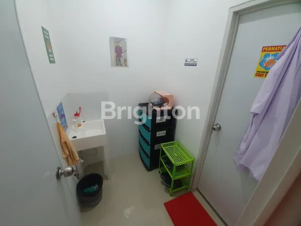 image RUKO MODERN MINIMALIS 3 LANTAI NORTHWEST BOULEVARD CITRALAND DEKAT BUKIT PALMA JLLB GRAND PAKUWON BENOWO SEMEMI TANDES SUKOMANUNGGAL (5)