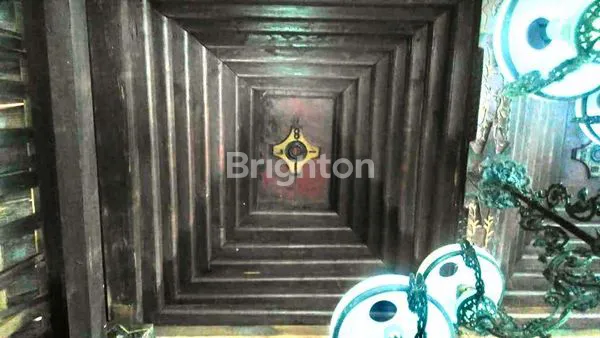 image RUMAH ADAT JAWA / JOGLO / GEBYOG, TENGAH KOTA, DALAM PERKAMPUNGAN YG TENANG DAN AMAN (8)